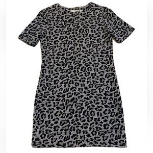 La Classe Couture Gray & Black Leopard Print Short Sleeve Mini Dress - Size M
